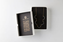 画像をギャラリービューアに読み込む, HARIOランプワークファクトリー|ネックレス アール