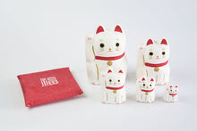 画像をギャラリービューアに読み込む, 石川紙業株式会社|はりこーシカ 招き猫 白