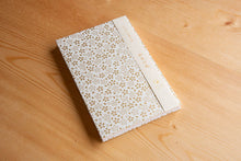 画像をギャラリービューアに読み込む, 石川紙業株式会社|和紙御朱印帳 白shira 桜